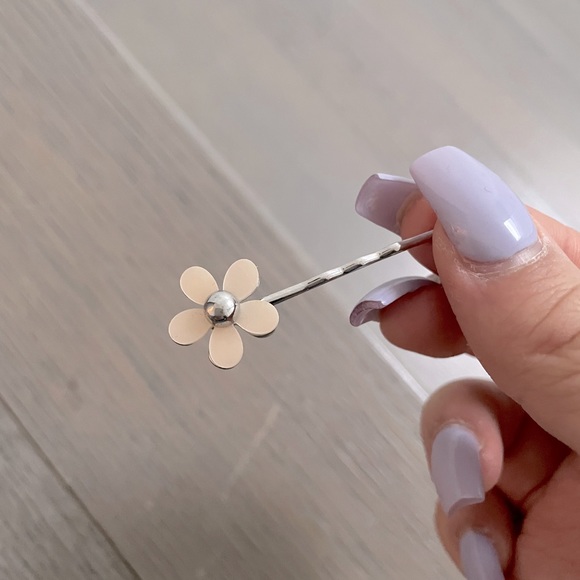 Handmade Jewelled Hair Clips - Picture 3 of 5